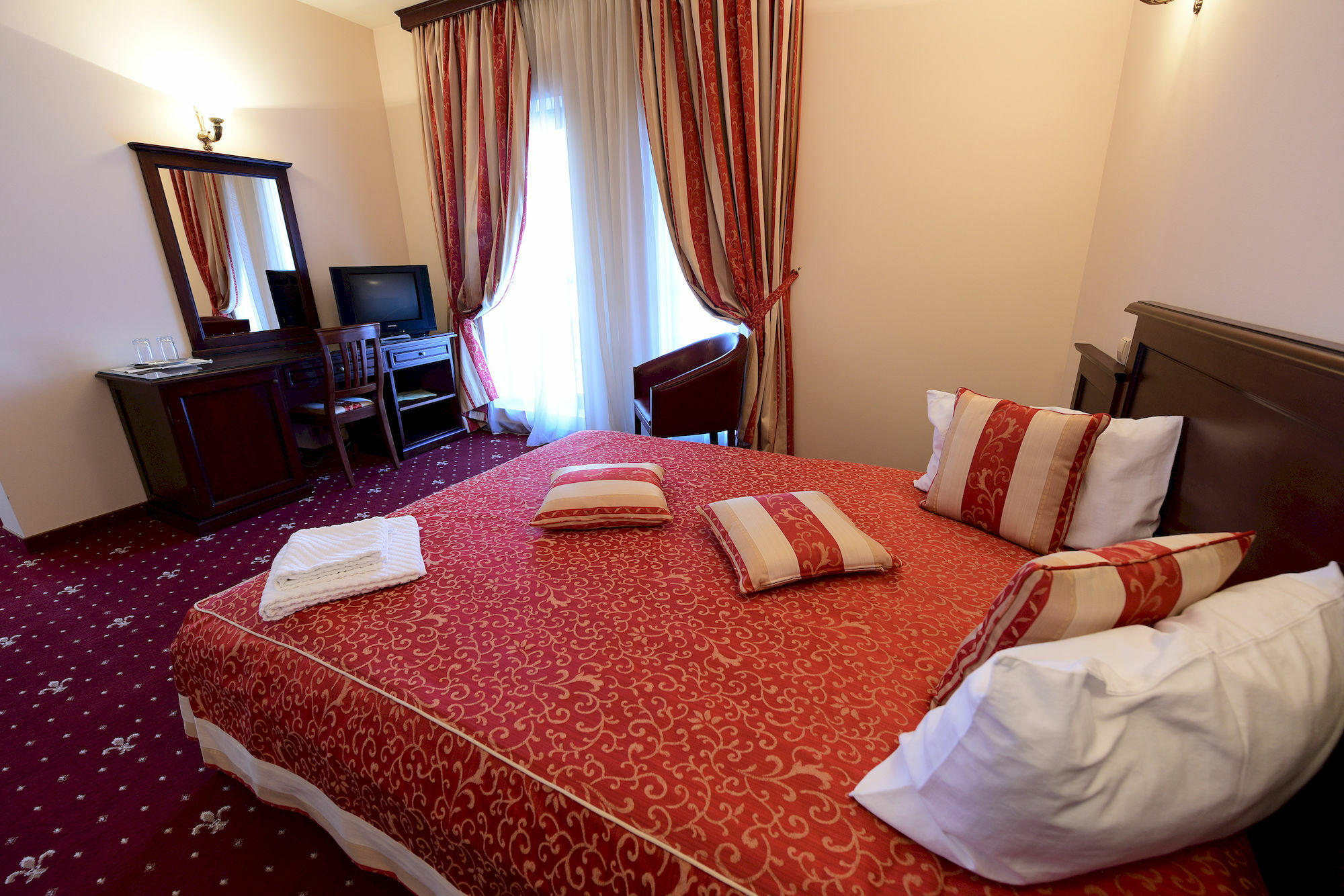 Hotel Imperial Тимишоара Экстерьер фото